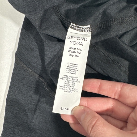 NWT Beyond Yoga [ Small ] Spacedye Love the Bump Capri Maternity Leggings Darkes - Picture 11 of 14